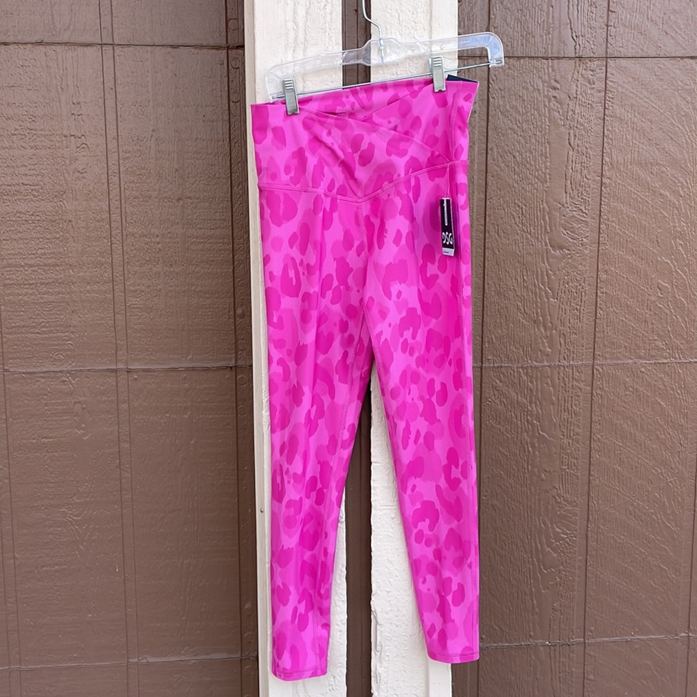 DSG NWT 2 Piece Performance Outfit - Picture 2 of 8